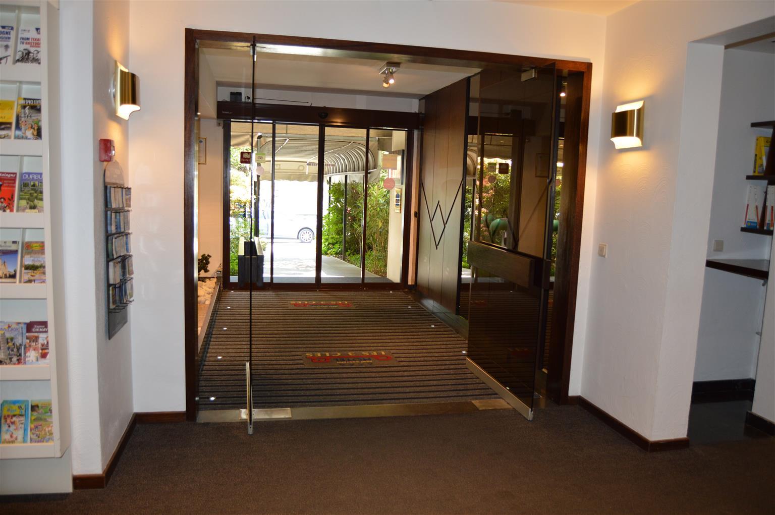 Hotel Les 3 Cles Gembloux Exterior foto
